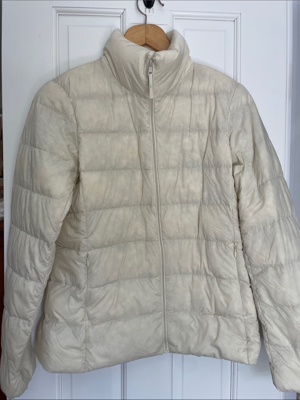 Uniqlo Cream Lightweight Puffer Jacket
